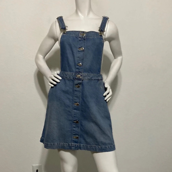 H&M Divided Blue Medium Wash Button Front Denim Bib Overalls Mini Dress Size 6 - Picture 2 of 8